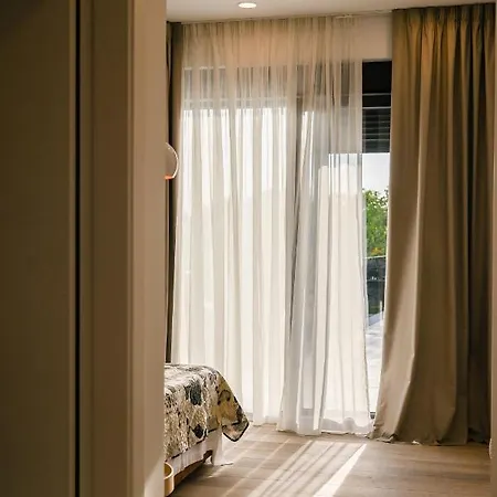 Arya Villa Jursici